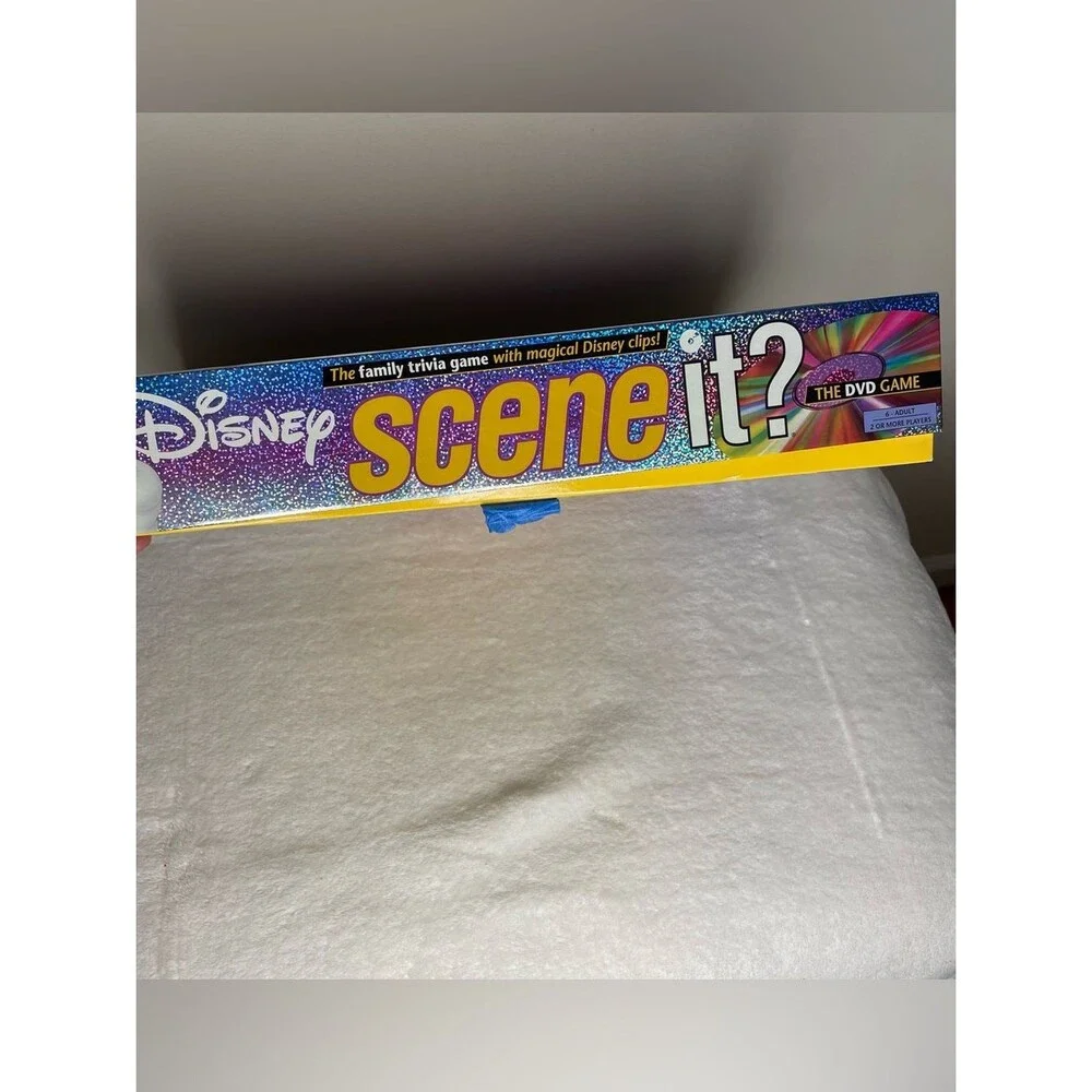 Disney Scene It DVD Board Game Family Complete Mattel Pixar 1st Edition WDW 2004